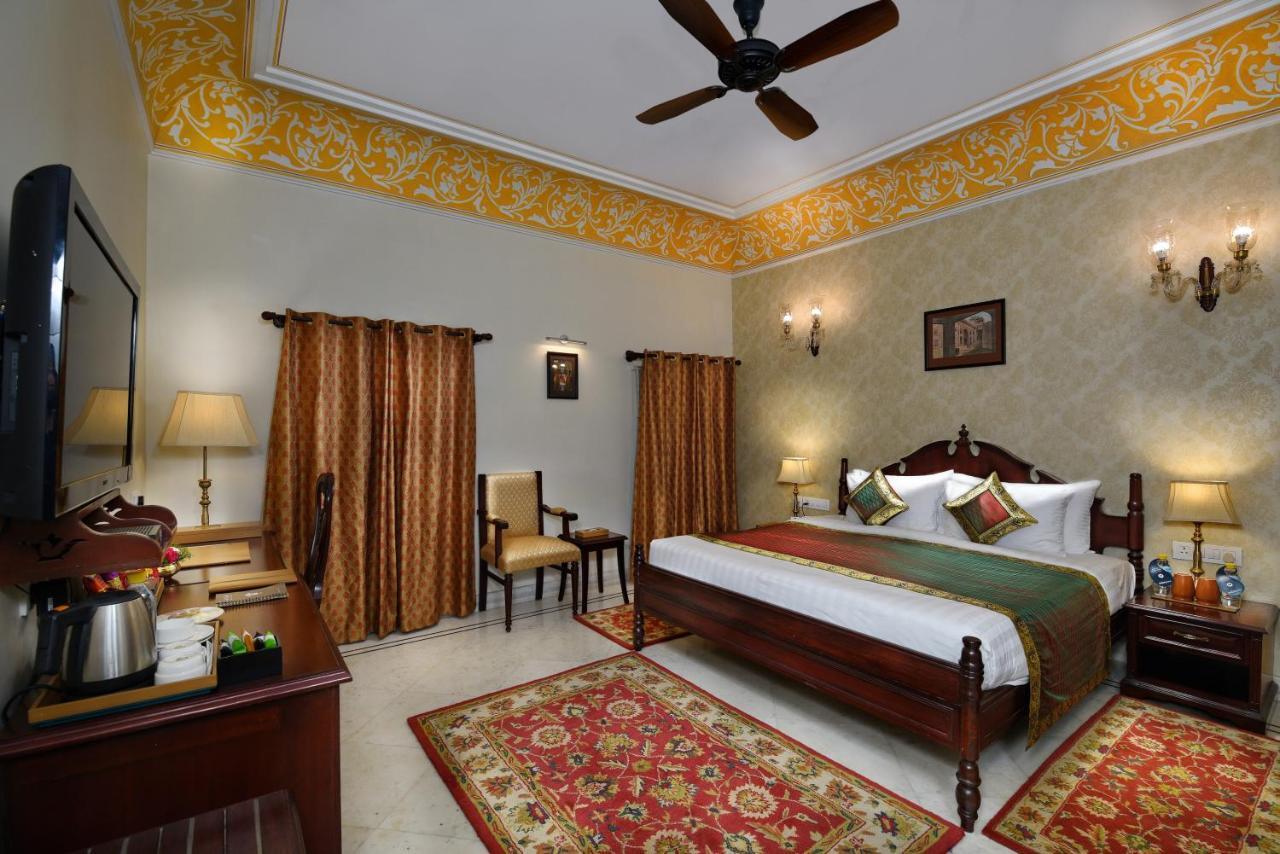 Hotel Brijrama Palace, - By The Ganges 5*